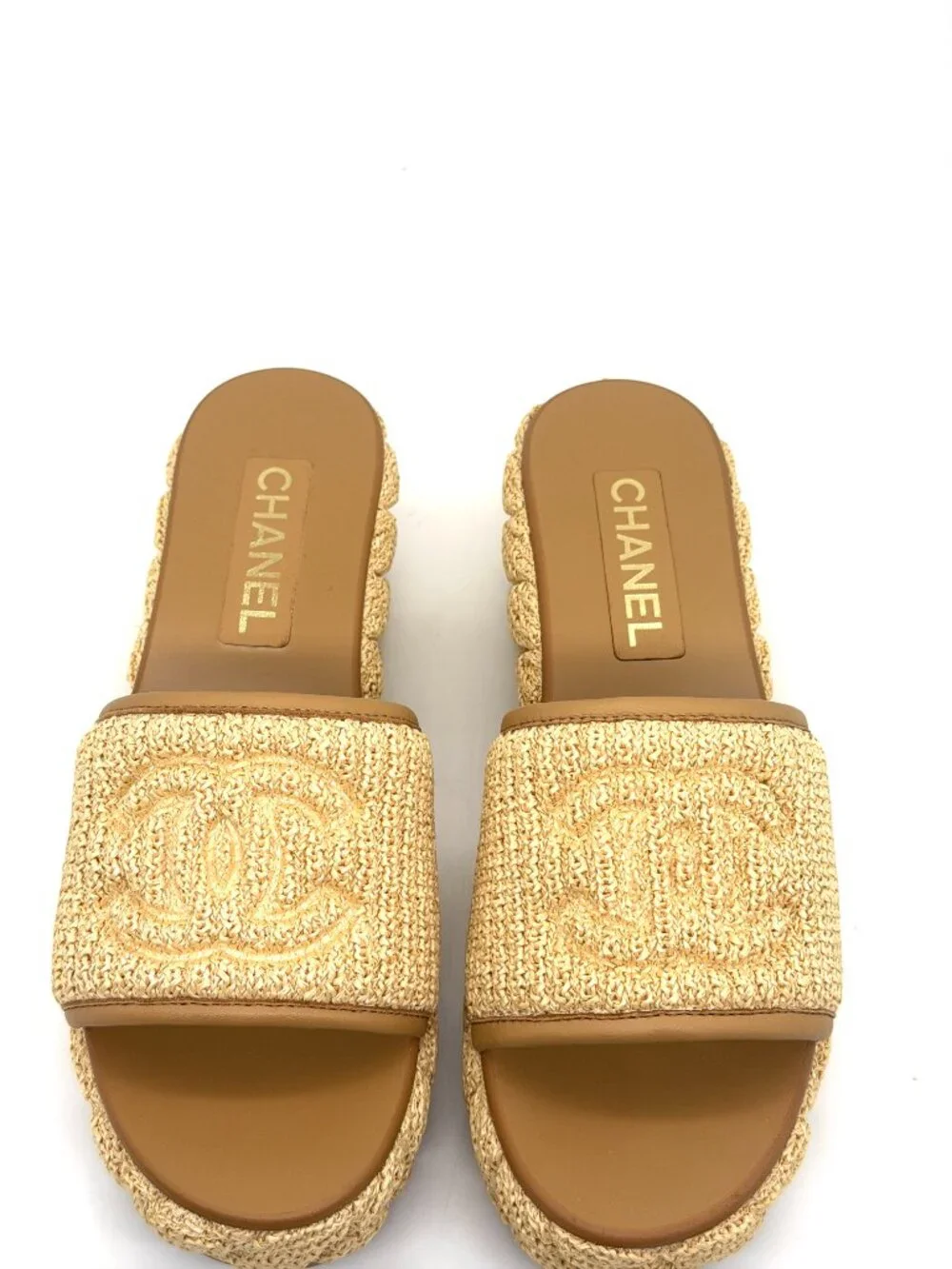 CHANEL 25c quilted